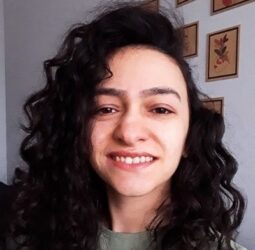 Psikolog Emine Özbay
